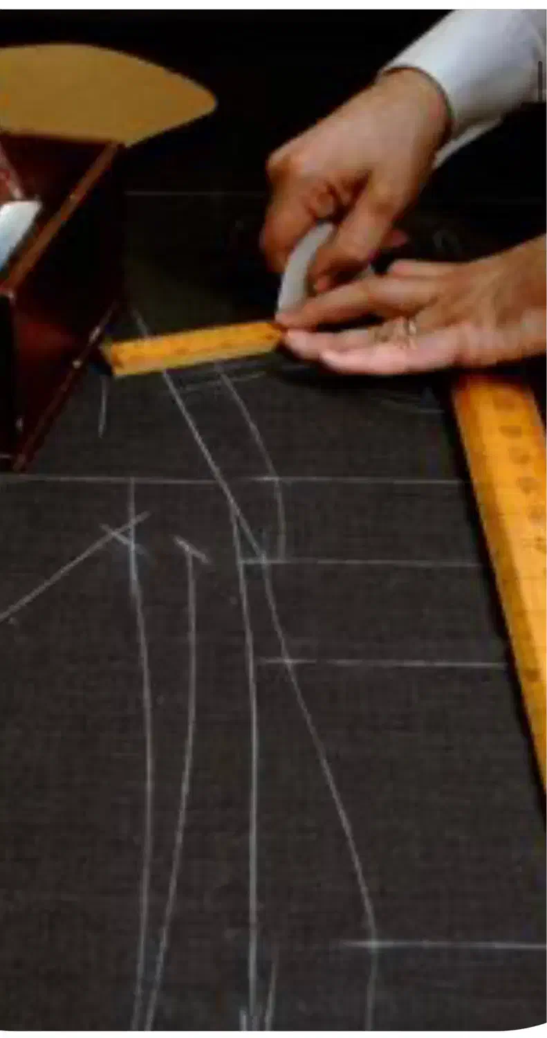 قیچی کار مانتو مسلط به نمونه دوزی|استخدام صنعتی، فنی، مهندسی|تهران, جمهوری|دیوار