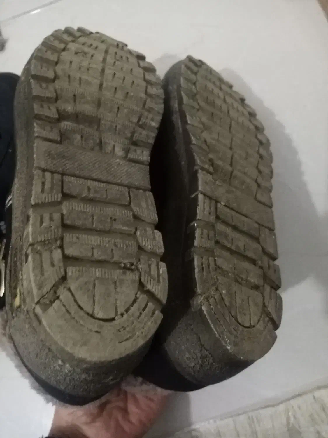 کفش|کیف، کفش، کمربند|رشت, ساغری سازان|دیوار