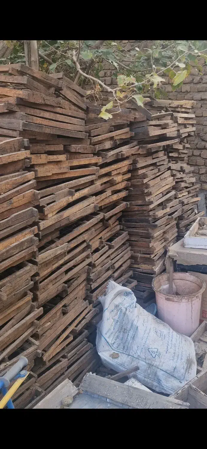 کندو و طبق دست دوم زنبور عسل|لوازم جانبی حیوانات|تایباد, |دیوار