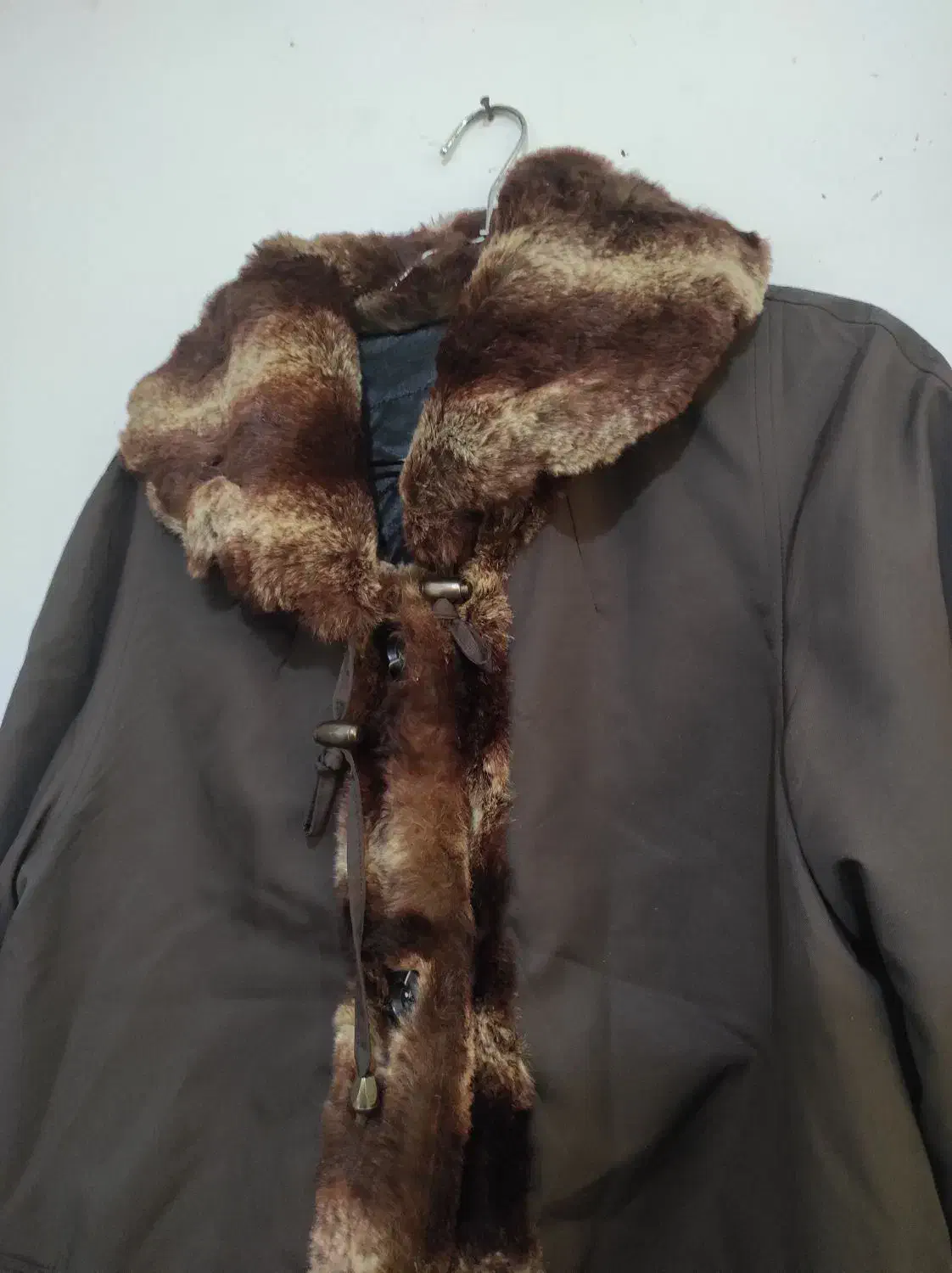 پالتو پوست|لباس|مشهد, جانباز|دیوار