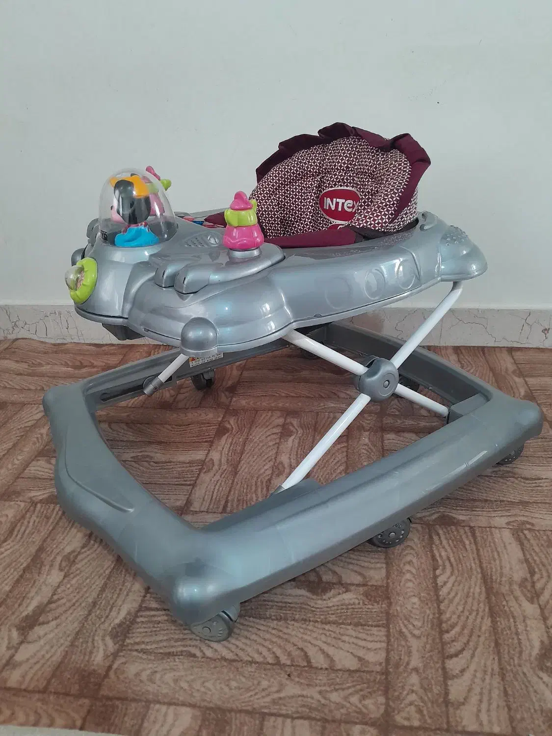 وسایل سیسمونی|کالسکه و لوازم جانبی|بروجرد, |دیوار