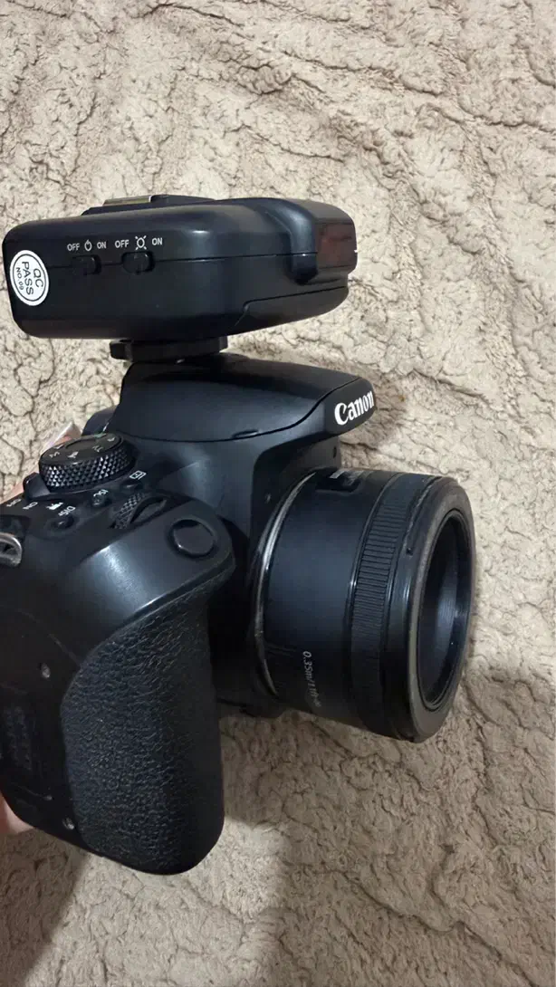 دوربین عکاسی ۸۵۰ دی با تجهیزات|دوربین عکاسی و فیلم‌برداری|سیرجان, |دیوار