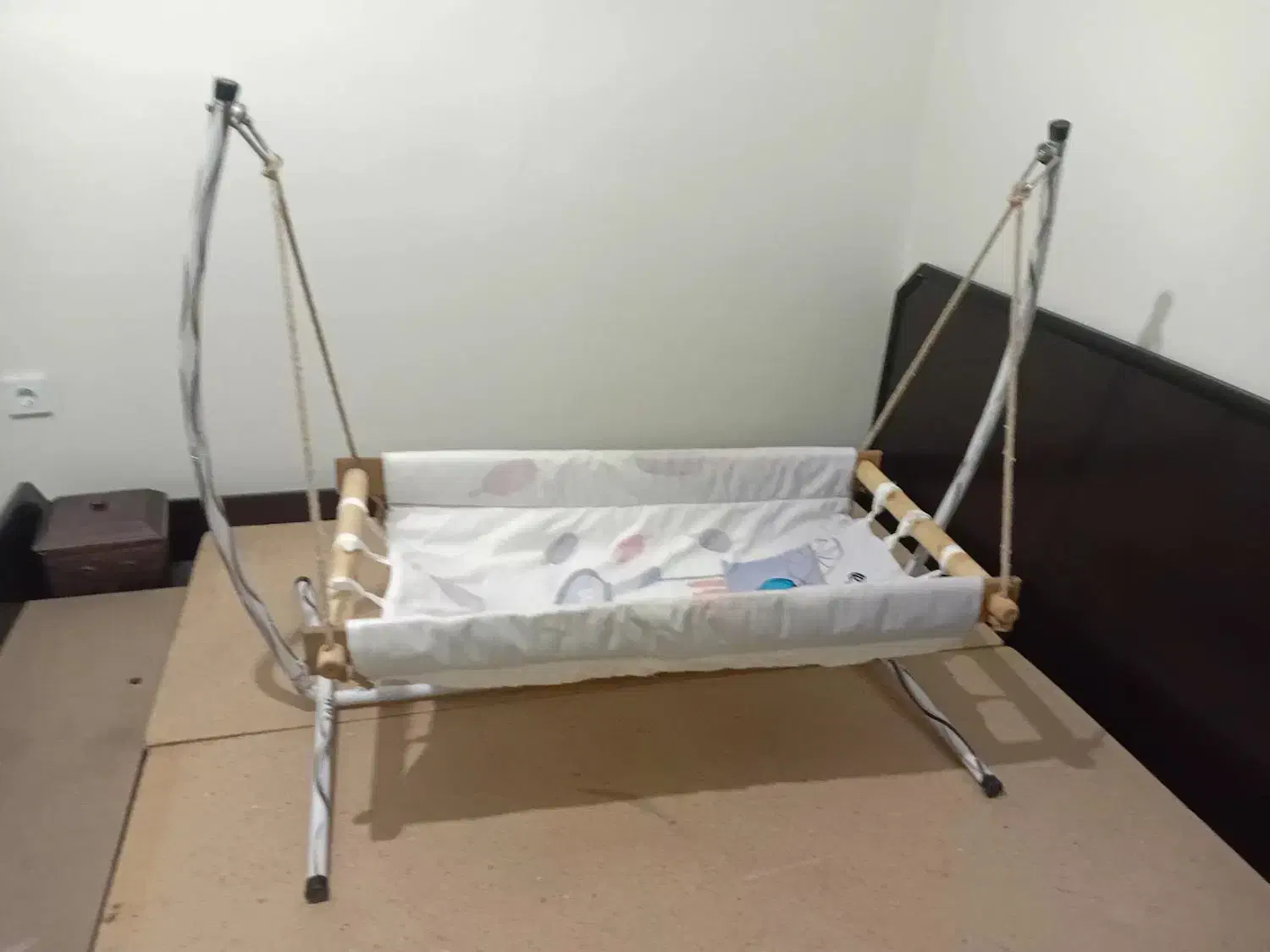 گهواره ننو  و گهواره کنار تخت مادر|تخت و صندلی بچه|تهران, شهرک زینبیه|دیوار