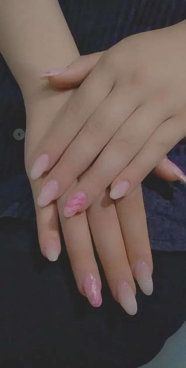 خدمات کاشت ناخن|خدمات آرایشگری و زیبایی|کرمانشاه, |دیوار