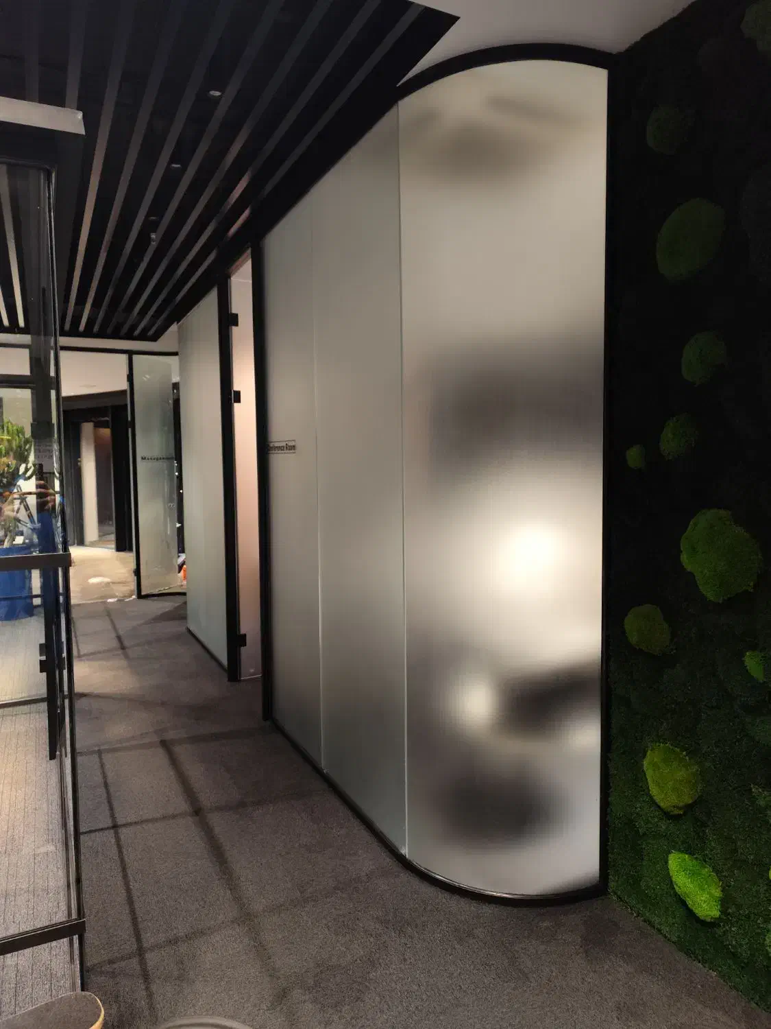 مشجرغیرقابل دیدبرچسب شیشه ماتکن استیکرین چاپ و برش|مصالح و تجهیزات ساختمان|تهران, تهرانسر شمالی|دیوار