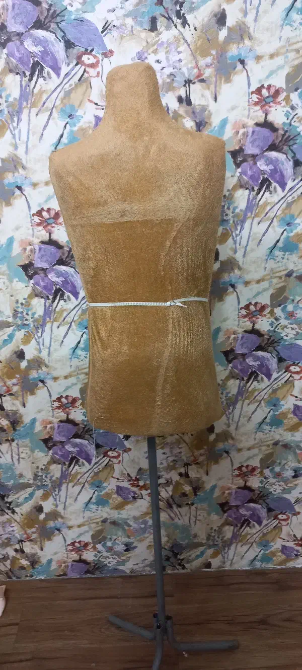 مانکن / میز چرخ|لوازم خیاطی و بافتنی|مشهد, بهارستان|دیوار