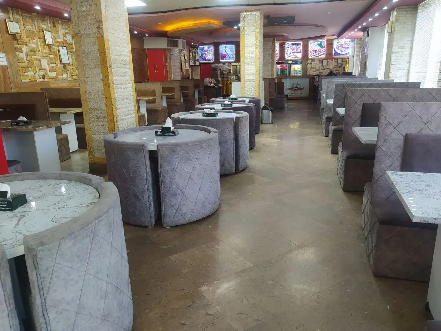 سالن کار|استخدام خدمات فروشگاه و رستوران|ملایر, |دیوار