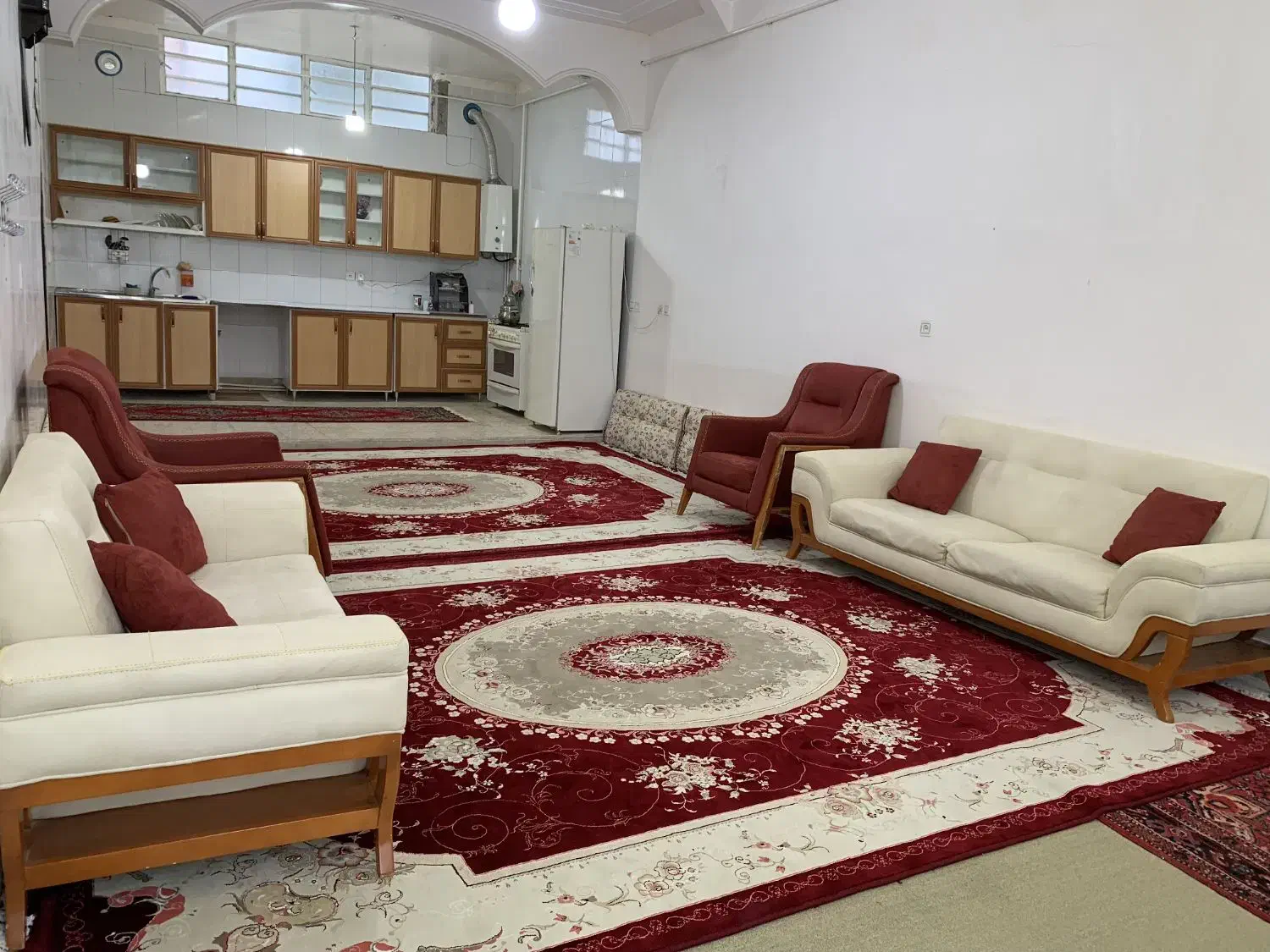 اجاره سوئیت،به صورت شبانه روزی در ریجاب(ریژآو)|اجارهٔ کوتاهمدت آپارتمان و سوئیت|دالاهو, |دیوار