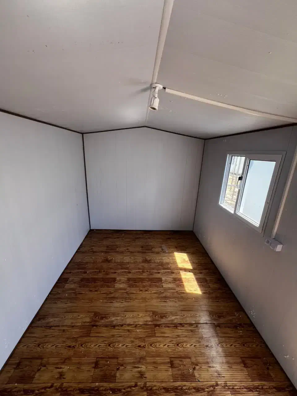 کانکس خوش قیمت 9 متری|فروشگاه و مغازه|بروجرد, |دیوار