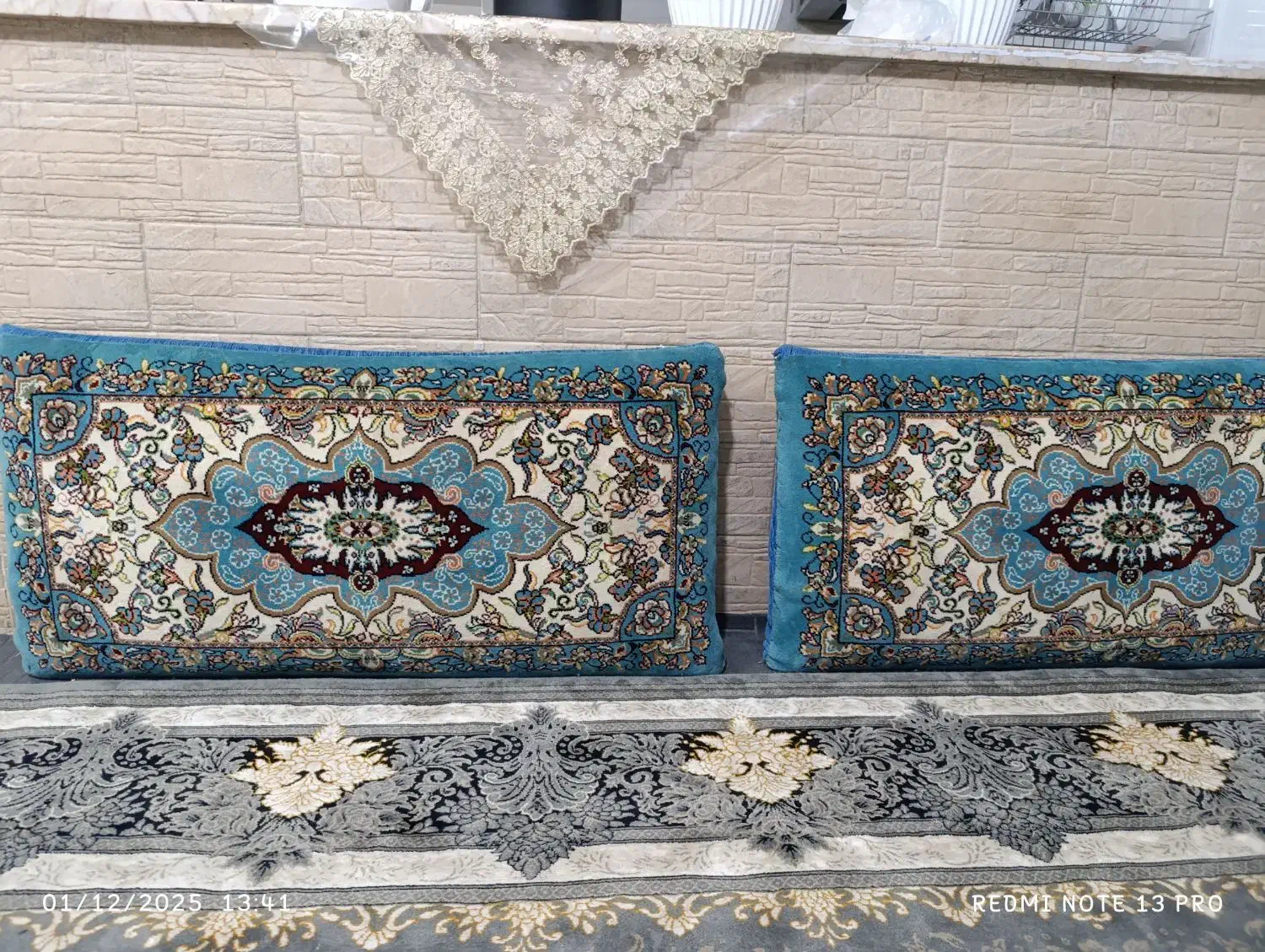 پشتی|پشتی|مشهد, شهرک شیرین|دیوار