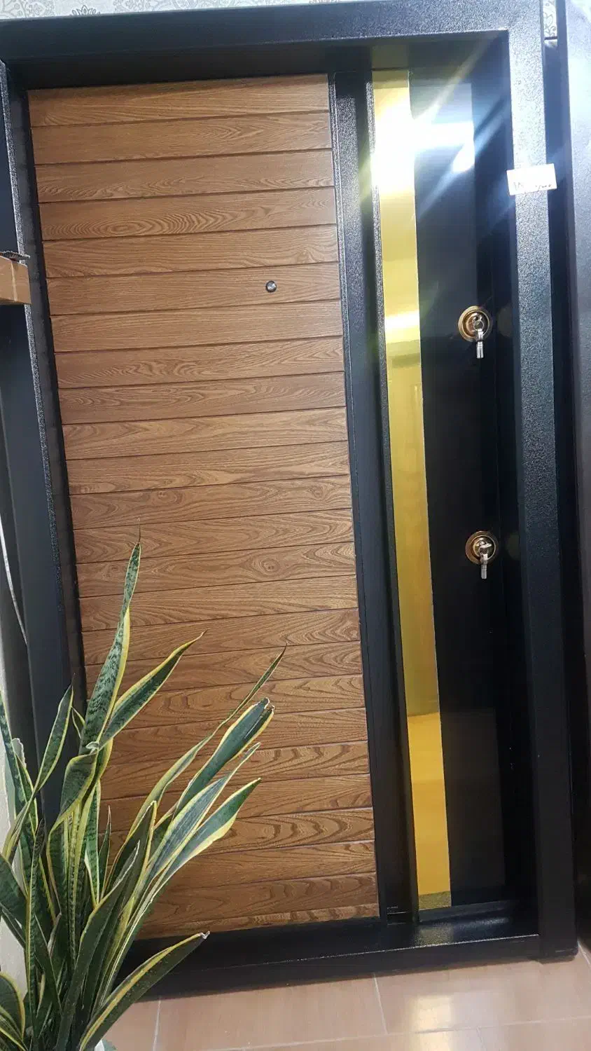 روکش گردوو/ درب/ ضدسرقت/ و دیگر روکش ها|مصالح و تجهیزات ساختمان|اصفهان, شفق|دیوار