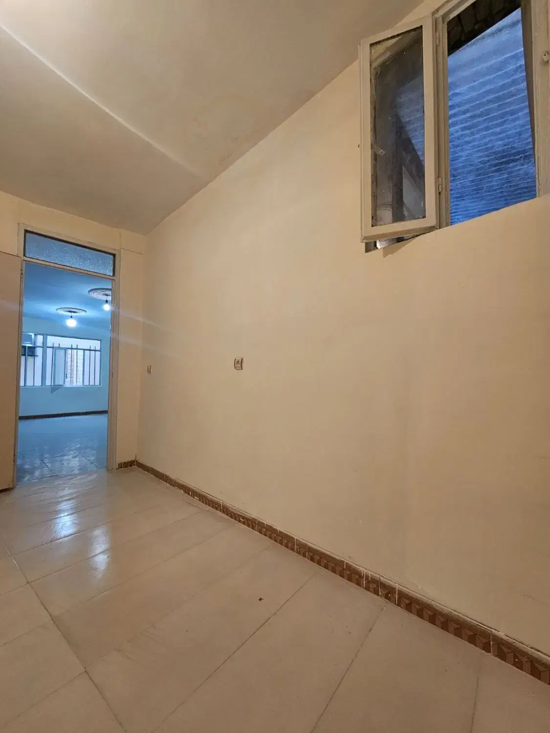 ۷۸متر طبقه اول روی همکف خیابان کاشانی تمیز|فروش آپارتمان|ملارد, |دیوار