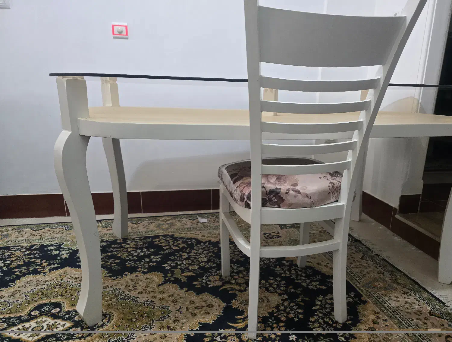 میز ناهارخوری|میز و صندلی غذاخوری|بروجرد, |دیوار