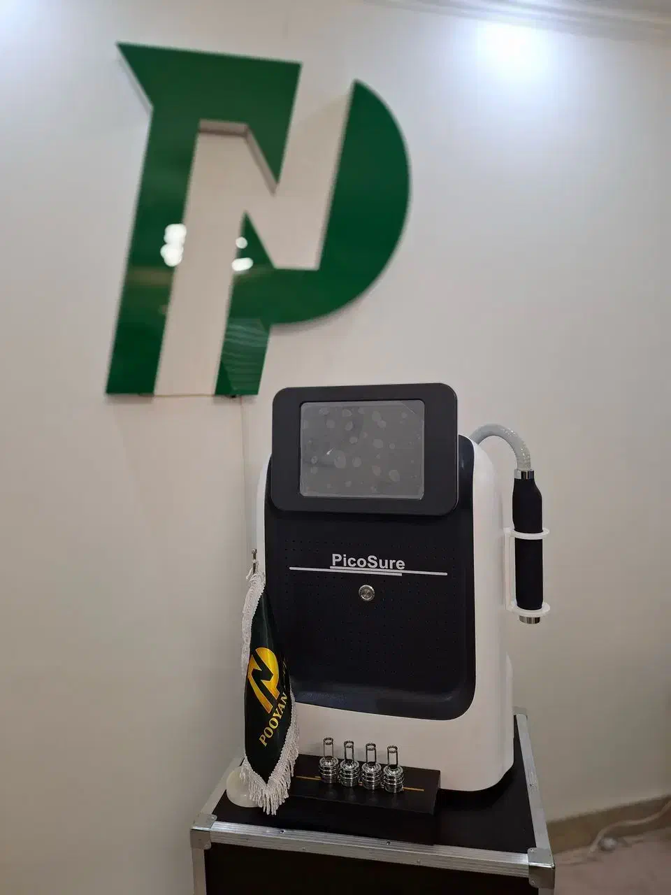 فروش و تعمیرات دستگاه لیزر و زیبایی|آرایشی، بهداشتی، درمانی|کرج, گلشهر|دیوار