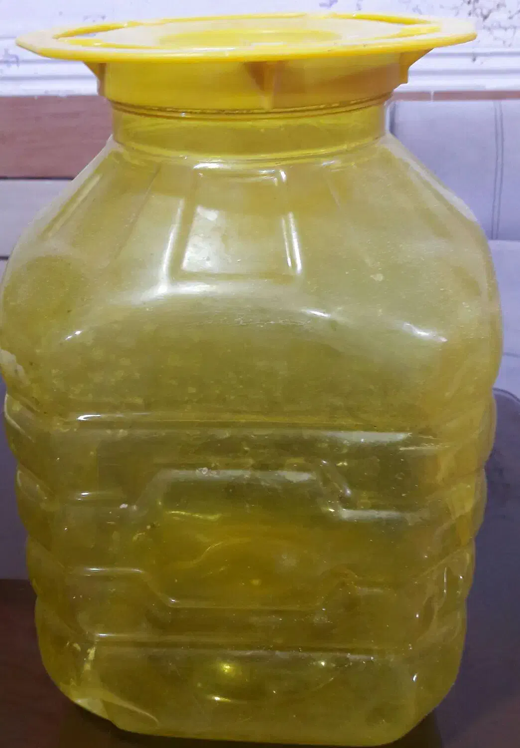 تعداد بیست عدد دبه ترشی|ظروف نگهدارنده، پلاستیکی، یکبارمصرف|شوشتر, |دیوار