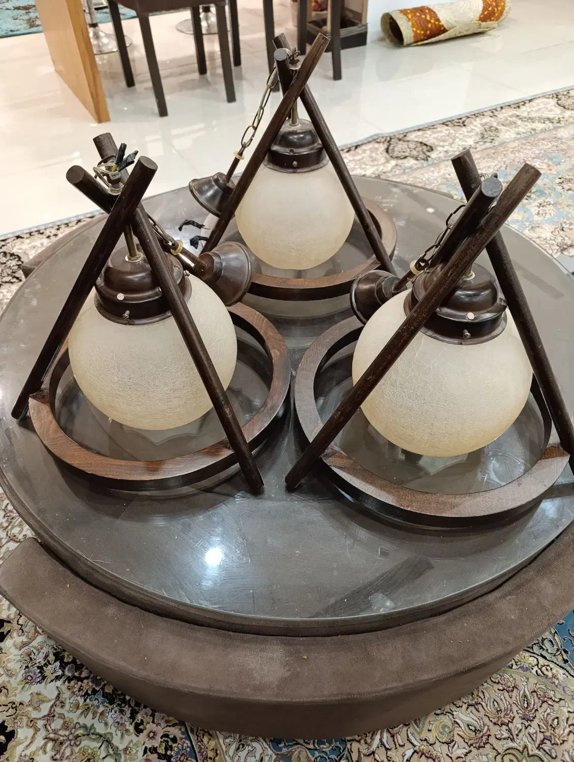 لوستر|لوستر و چراغ آویز|شیراز, قدوسی غربی|دیوار