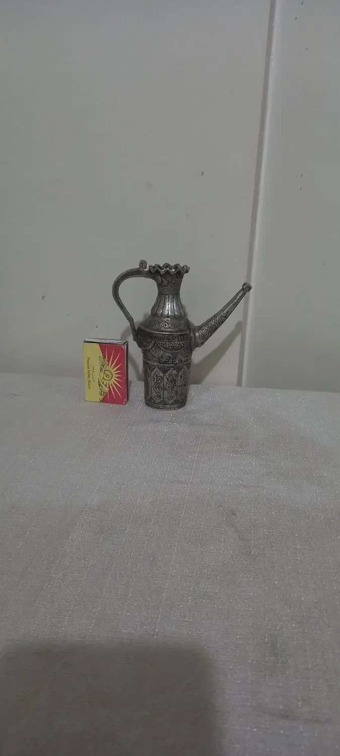 آفتابه فسقلی مسی|کلکسیون اشیاء عتیقه|اصفهان, جلفا|دیوار