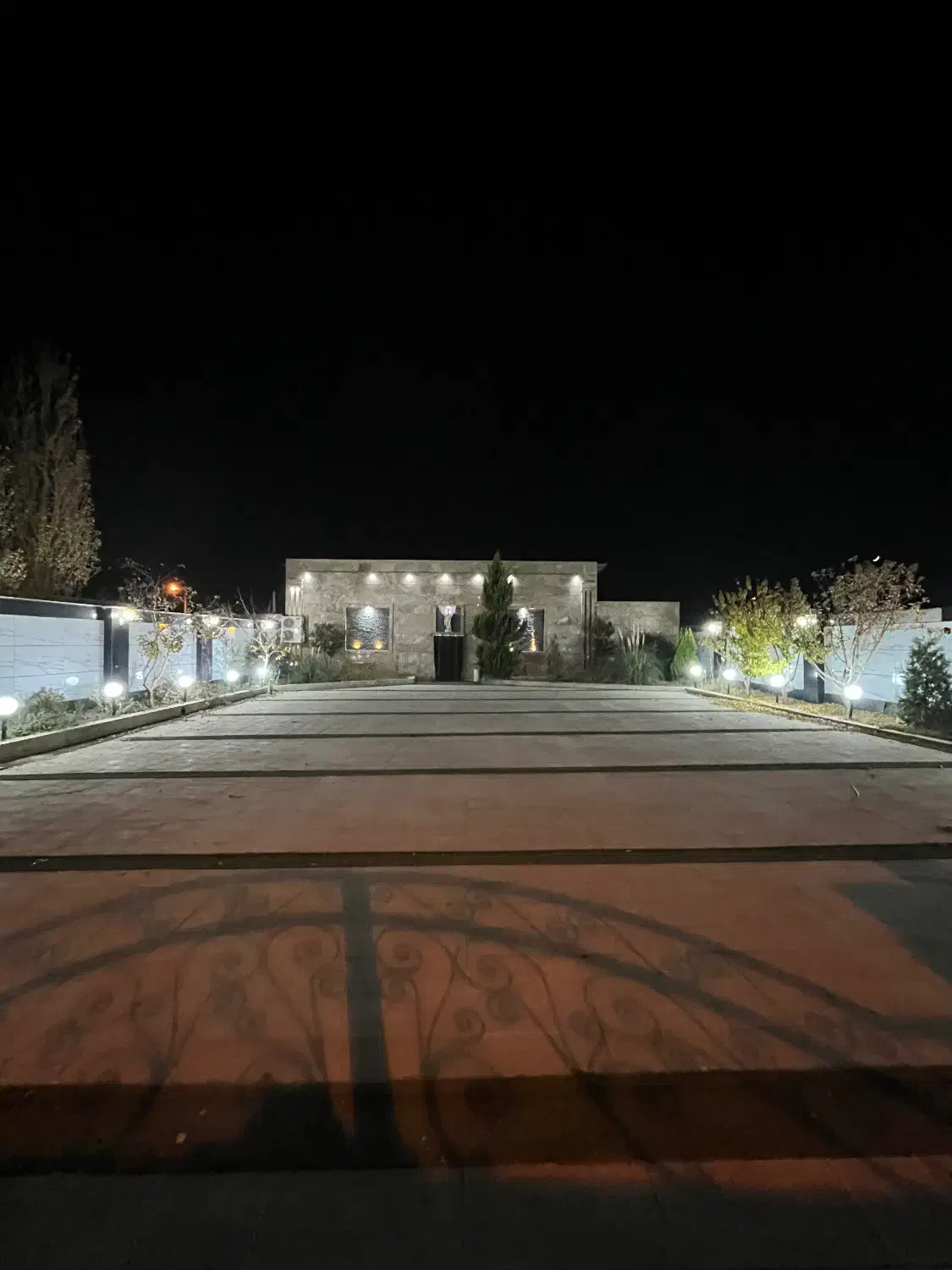 باغ ویلا جهت مراسمات عقد عروسی تولد دورهمی و..|خدمات پذیرایی، مراسم|کرج, گلشهر|دیوار