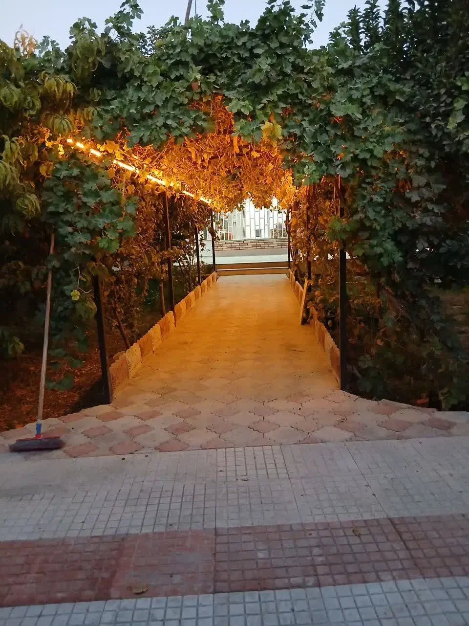 اجاره باغ ویلا در فلاورجان|اجارهٔ کوتاهمدت ویلا و باغ|فلاورجان, |دیوار