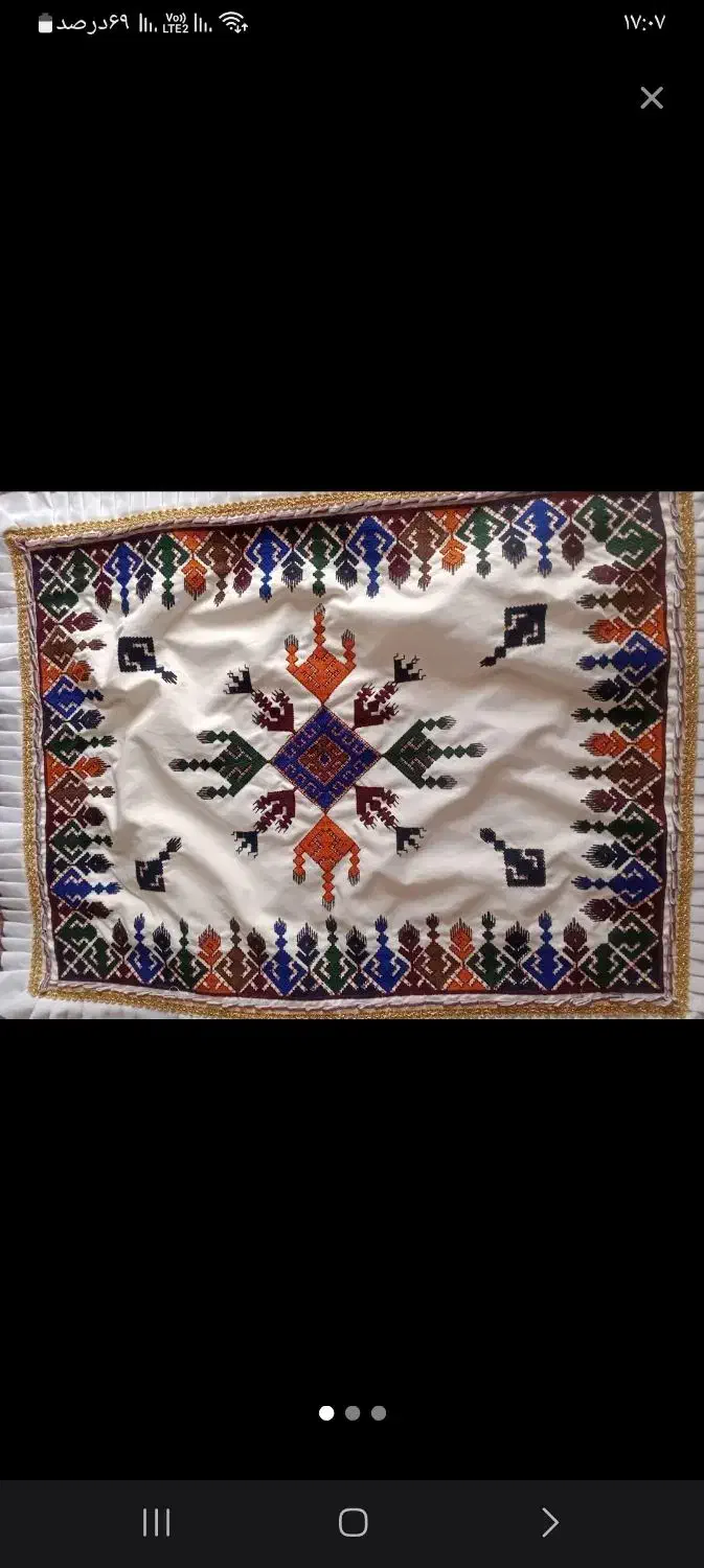 بالشت کوچک وبزرگ دوخته میشود|رختخواب، بالش، پتو|بیرجند, |دیوار