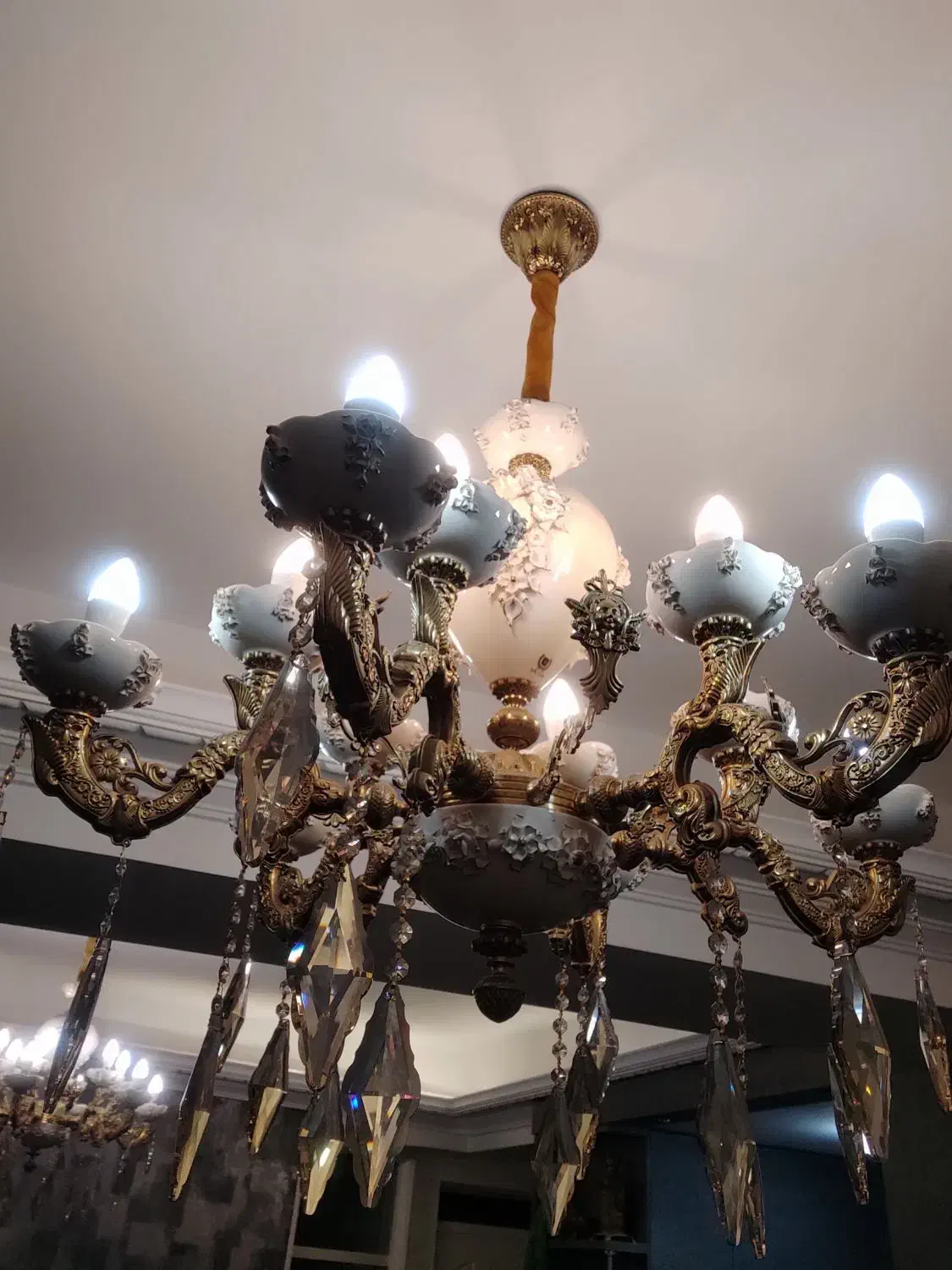 لوستر چینی برنزمدل پانیزدوازده شعله|لوستر و چراغ آویز|تبریز, |دیوار