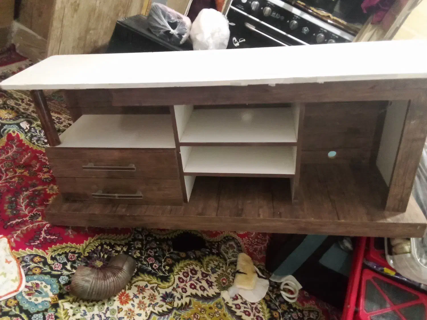 کمد|جاکفشی، کمد، دراور|تربت‌حیدریه, منظر|دیوار