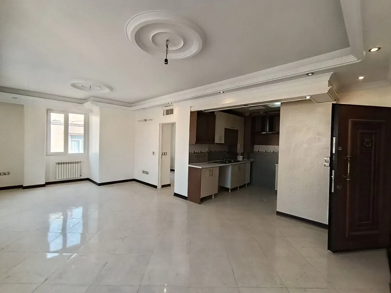 آپارتمان ۶۰ متری تخلیه با آسانسور|اجارهٔ آپارتمان|تهران, شیوا|دیوار