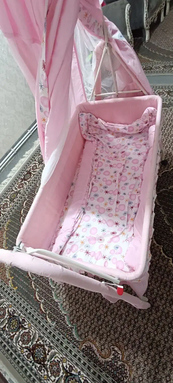 گهواره نوزاد|تخت و صندلی بچه|پارسآباد, |دیوار