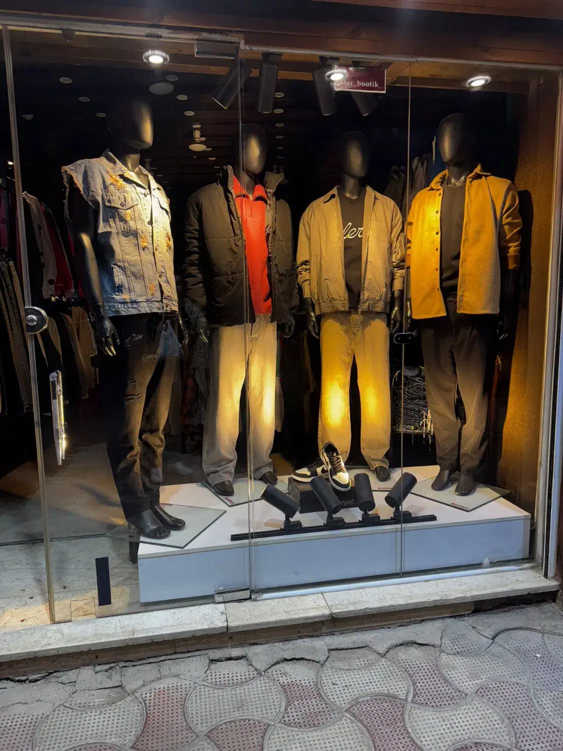 مانکن مردانه کاملا سالم|فروشگاه و مغازه|فلاورجان, |دیوار