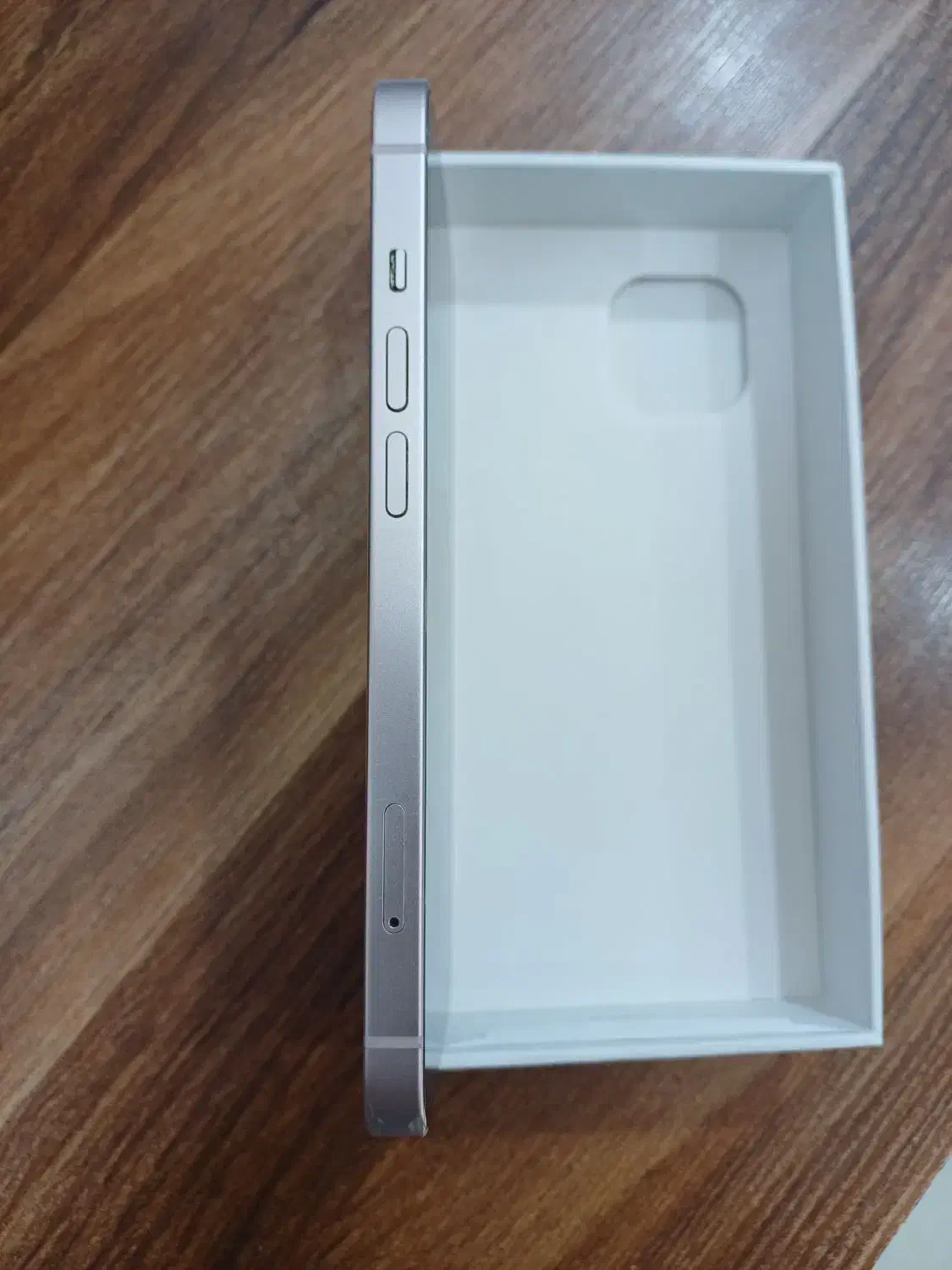 iPhon  13  128Zaaدوسیم|موبایل|قم, منبع آب|دیوار