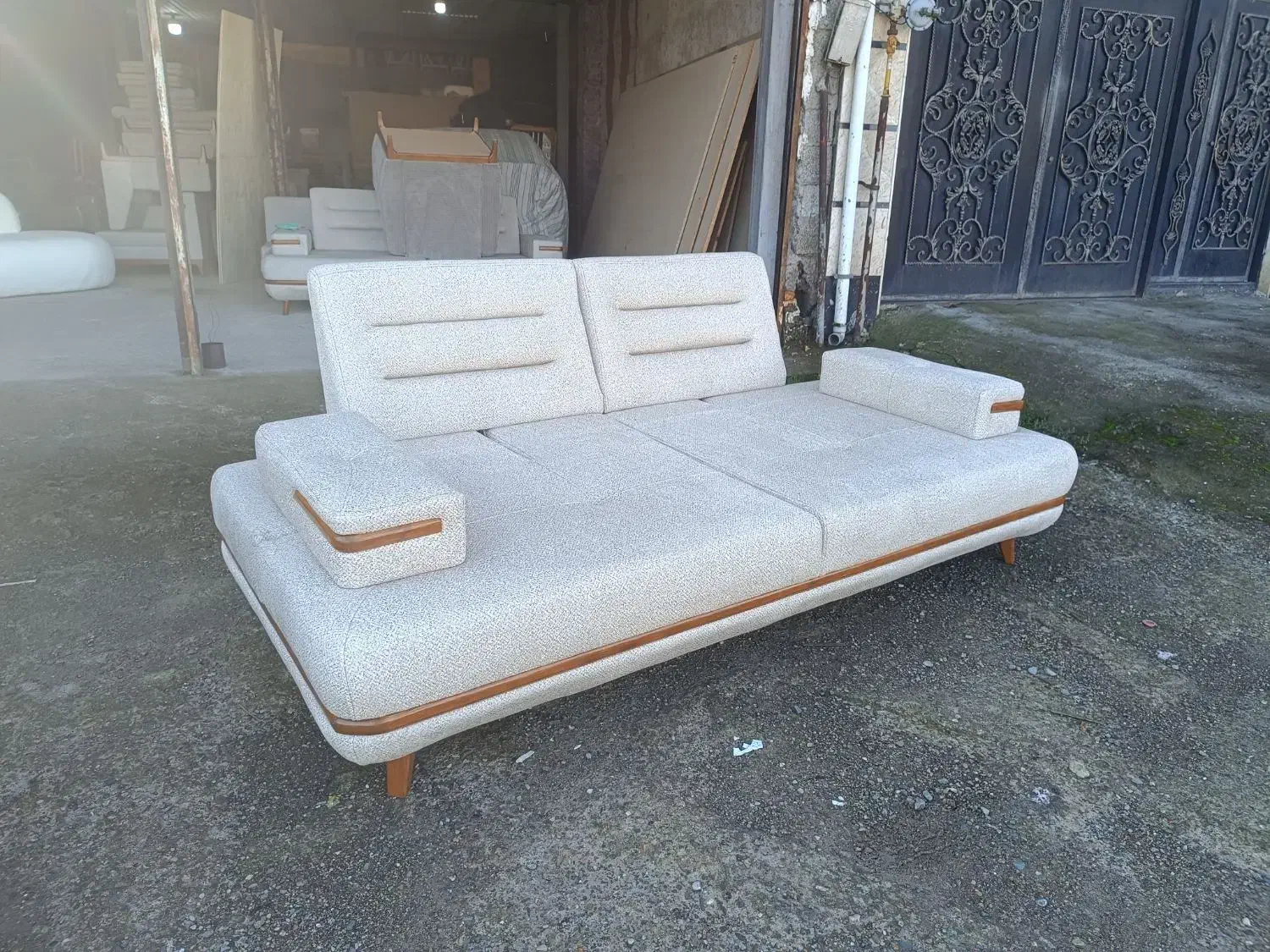 رنگکار ماهر و نیمه ماهر کلاف مبلمان کانیرو مبل|استخدام صنعتی، فنی، مهندسی|تولم شهر, |دیوار