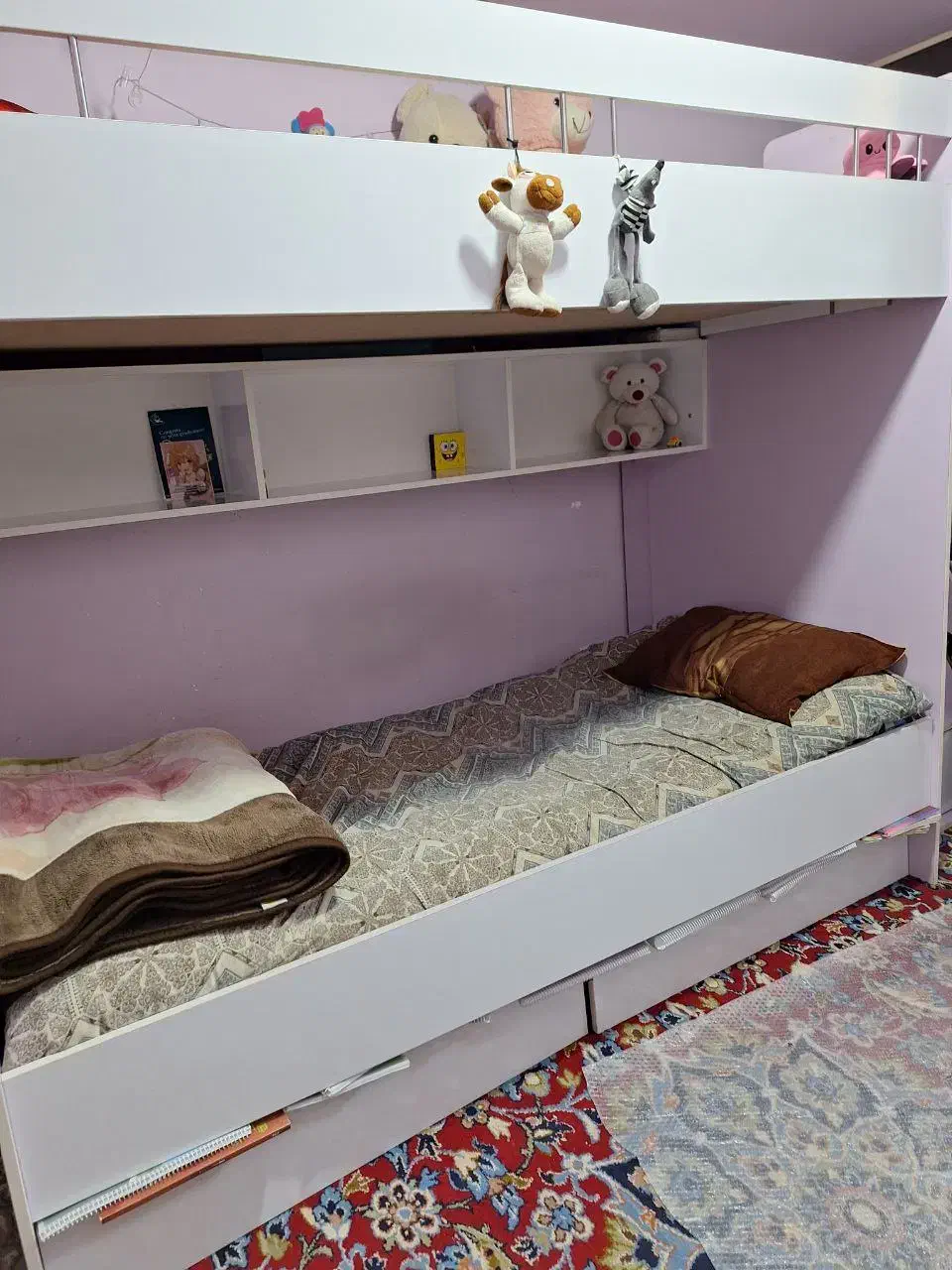 تخت دوطبقه دورنگ سفید نیلی نو بدون خطوخش|تخت و سرویس خواب|شیراز, عادل آباد|دیوار