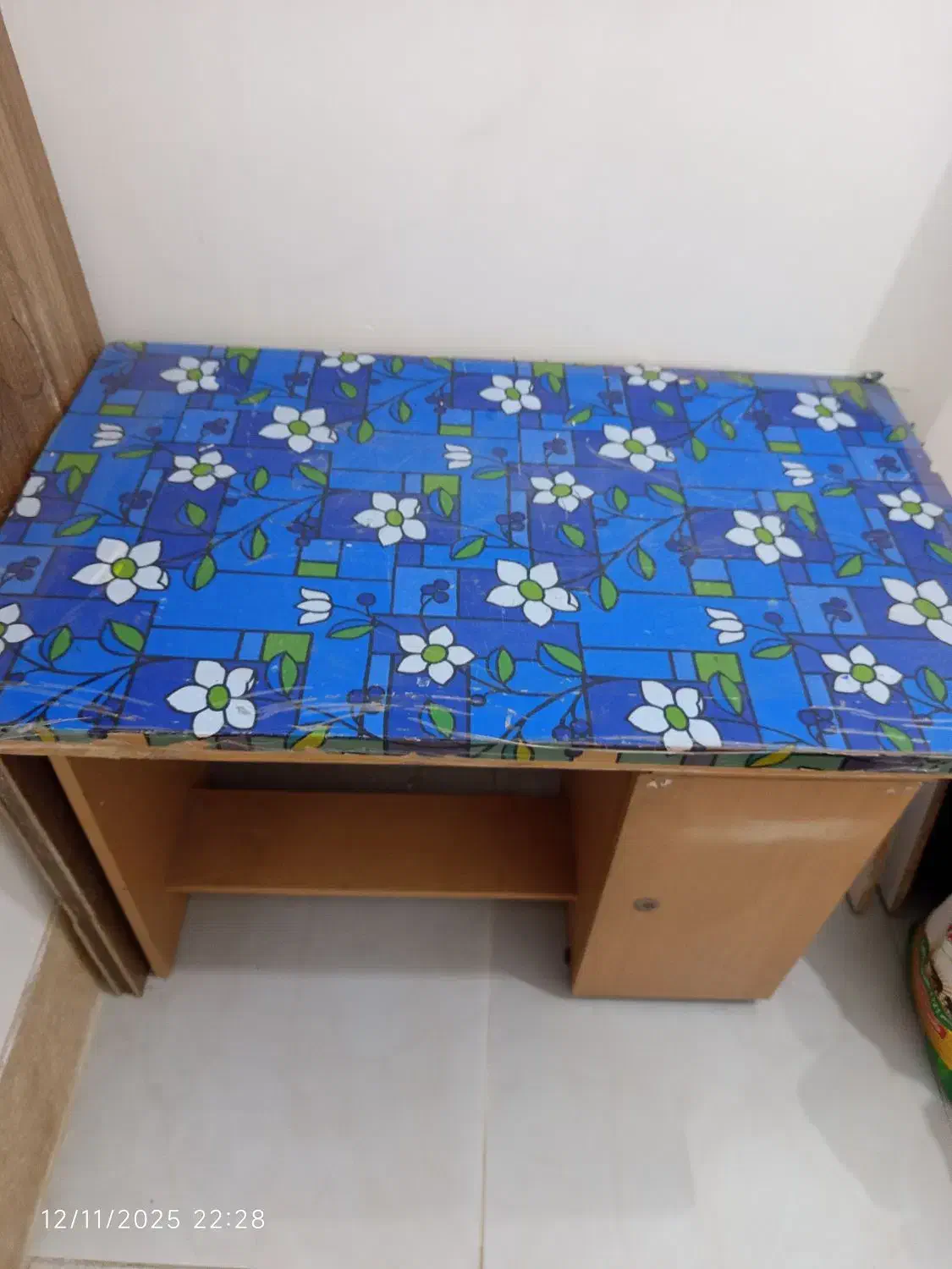 میز تحریر و میز کامپیوتر|میز تحریر و کامپیوتر|مشهد, خواجه ربیع|دیوار