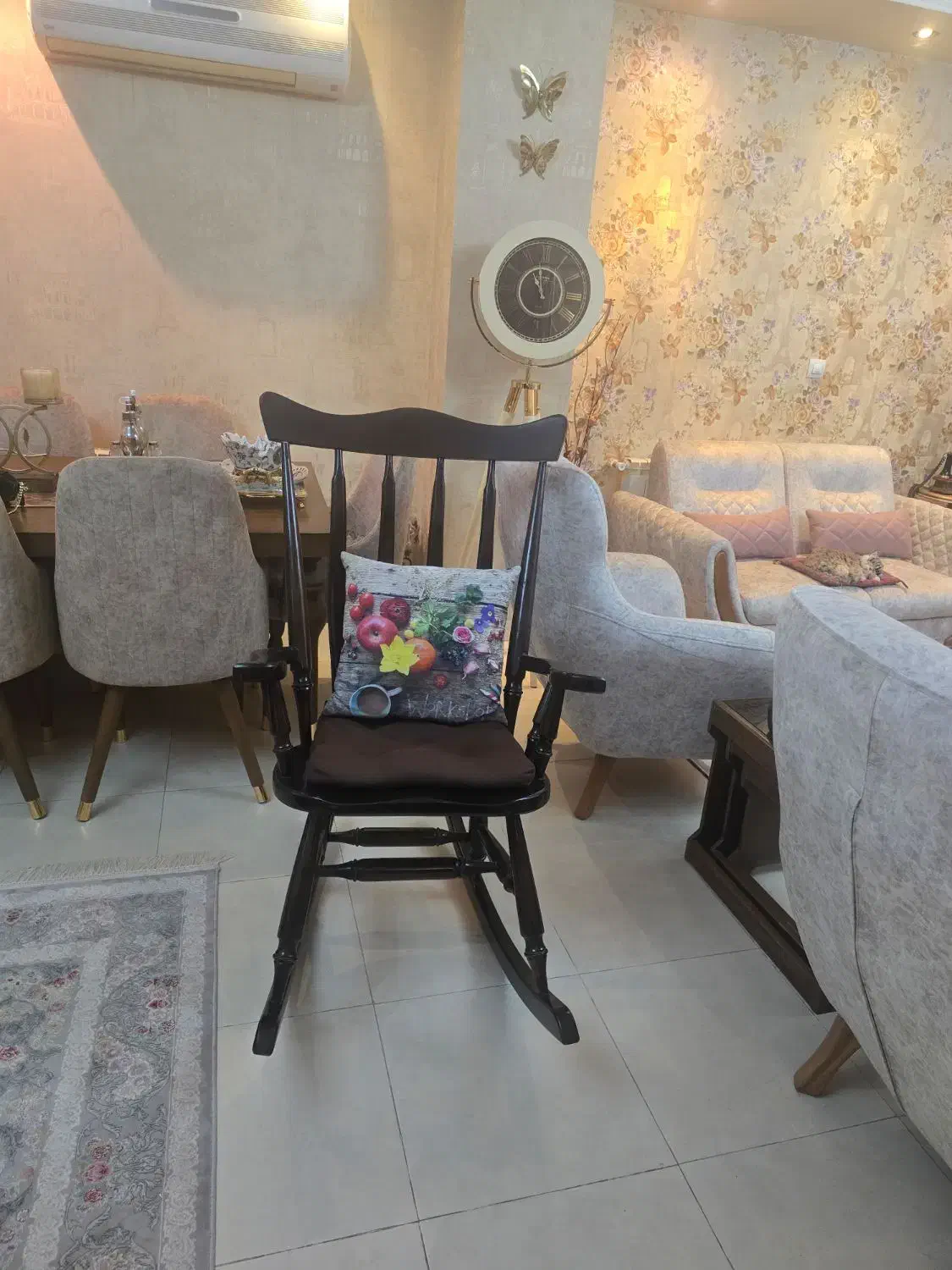 صندلی راک|صندلی و نیمکت|رشت, معلم|دیوار