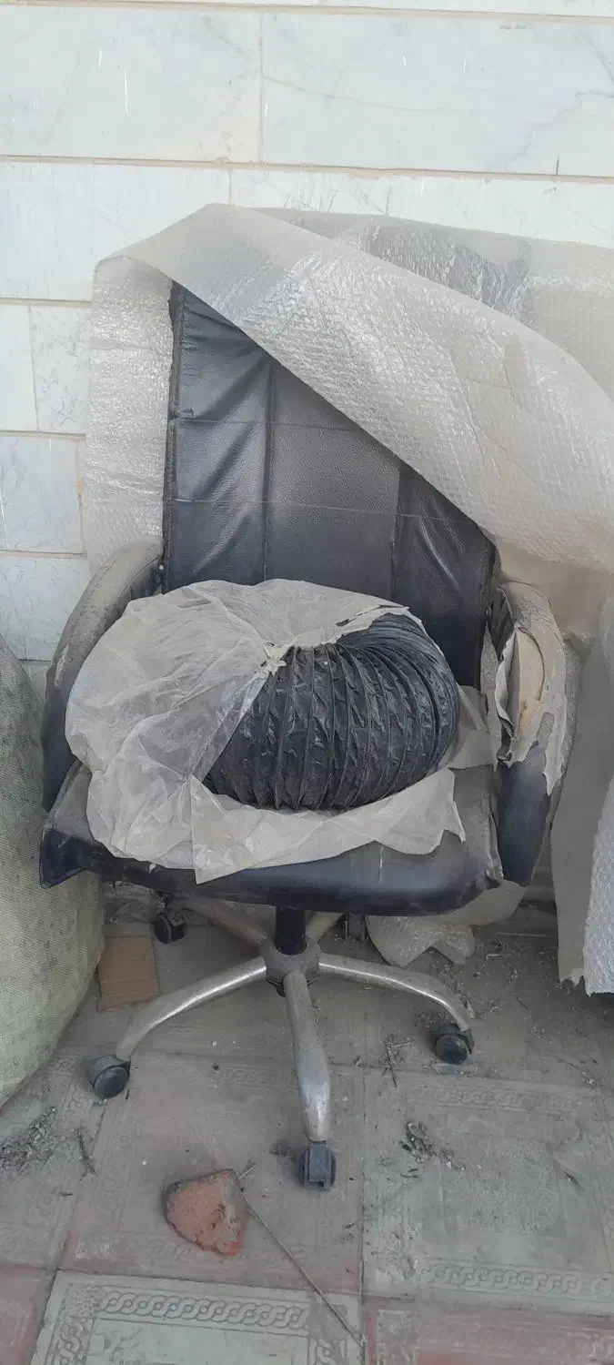 صندلی  اداری بزرگ کار کرده|مبلمان اداری|مریوان, |دیوار