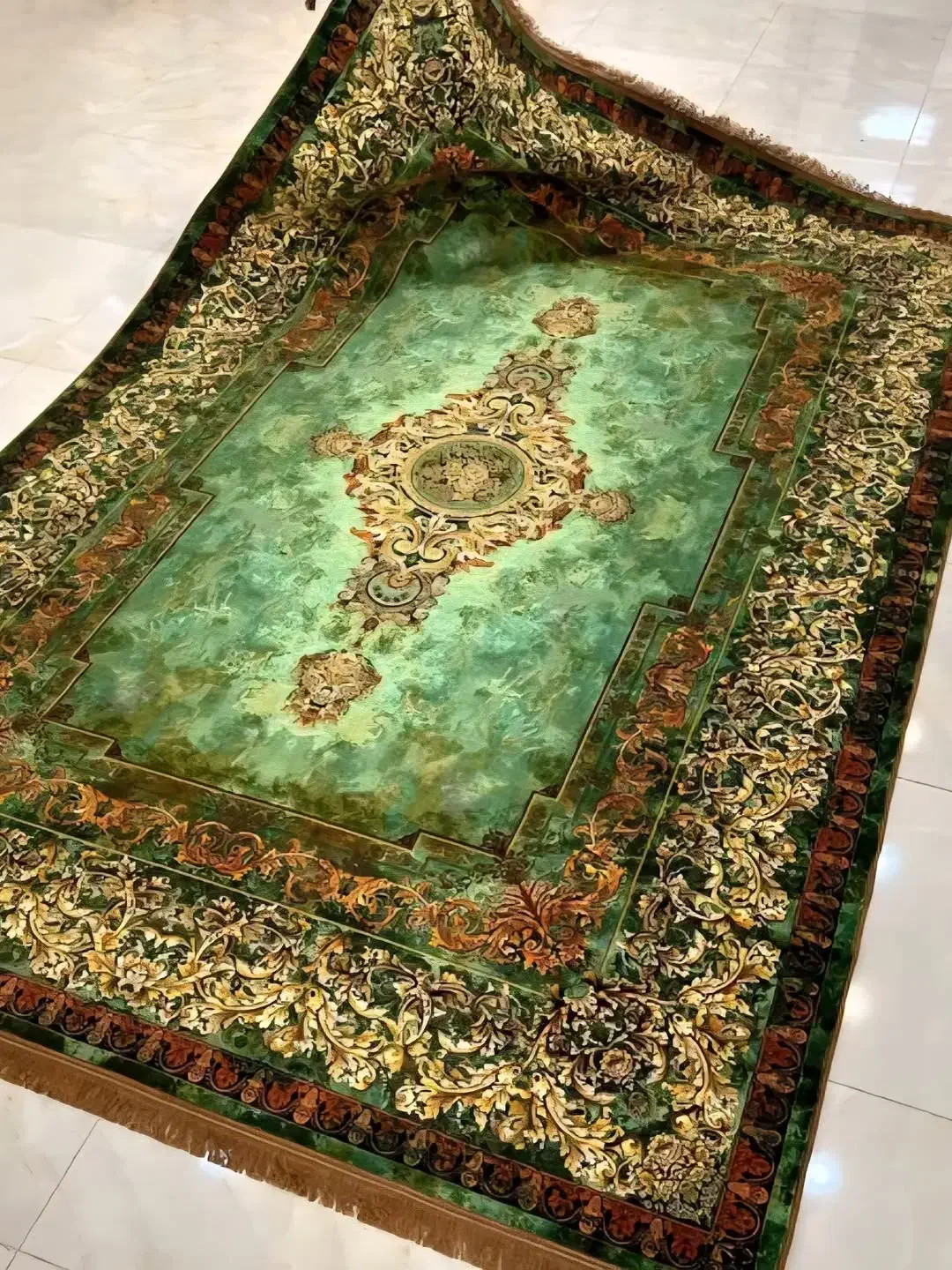 فروش فرش سبز در رحمت|فرش|شیراز, تندگویان|دیوار