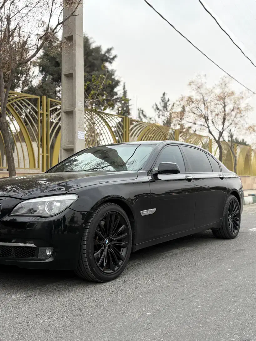 750 li 2011|خودرو سواری و وانت|تهران, درختی|دیوار