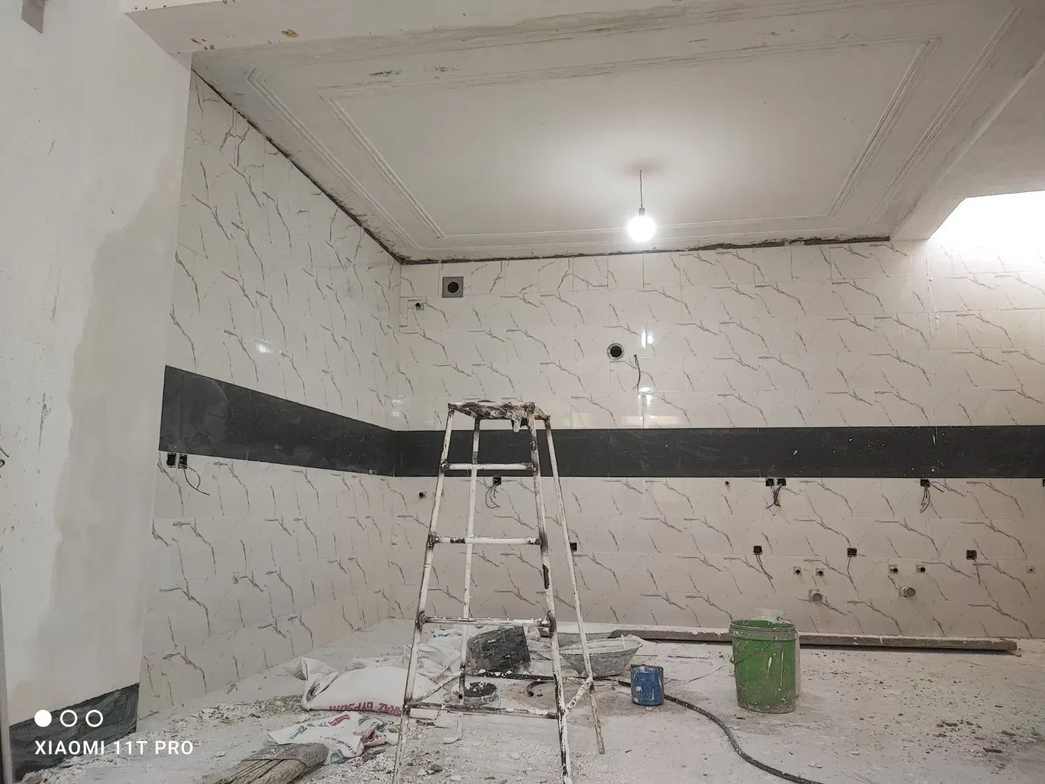 نقاشی سفید کاری کاشی کاری و تعمیرات کامل|خدمات پیشه و مهارت|مرودشت, بیست متری بیمارستان|دیوار