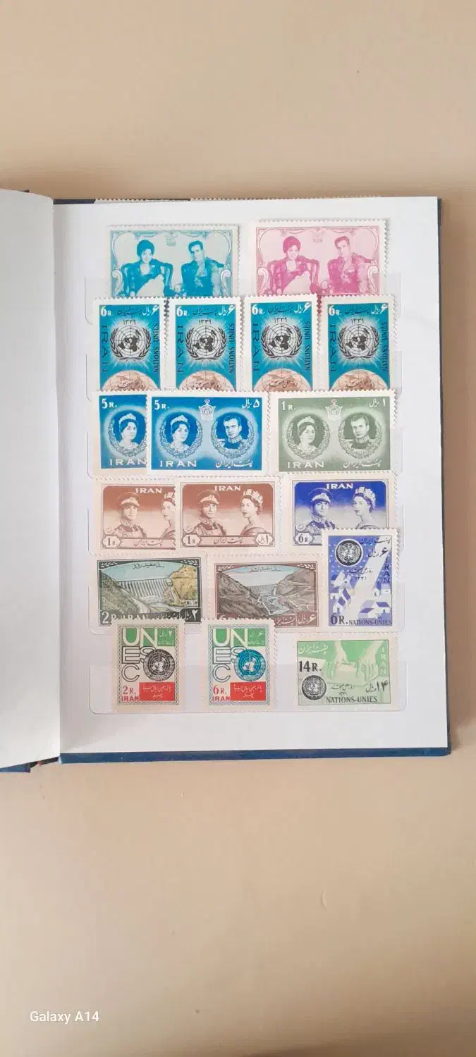 آلبوم تمبر پهلوی دوم بسیار با ارزش|کلکسیون سکه، تمبر، اسکناس|تهران, جیحون|دیوار