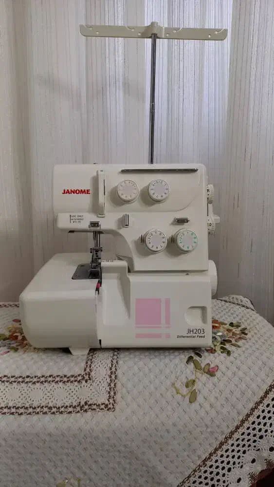 سردوز ژانومه|چرخ خیاطی و ریسندگی|قائم‌شهر, |دیوار