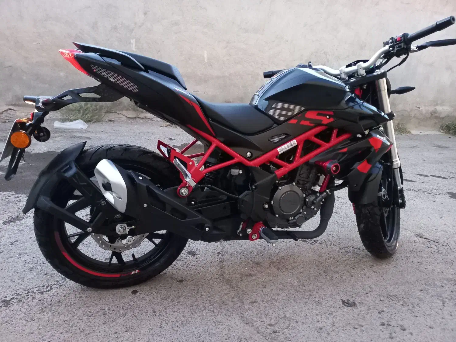 موتور بنلی ۲۵۰ نیو فیس صفر|موتورسیکلت|تبریز, |دیوار