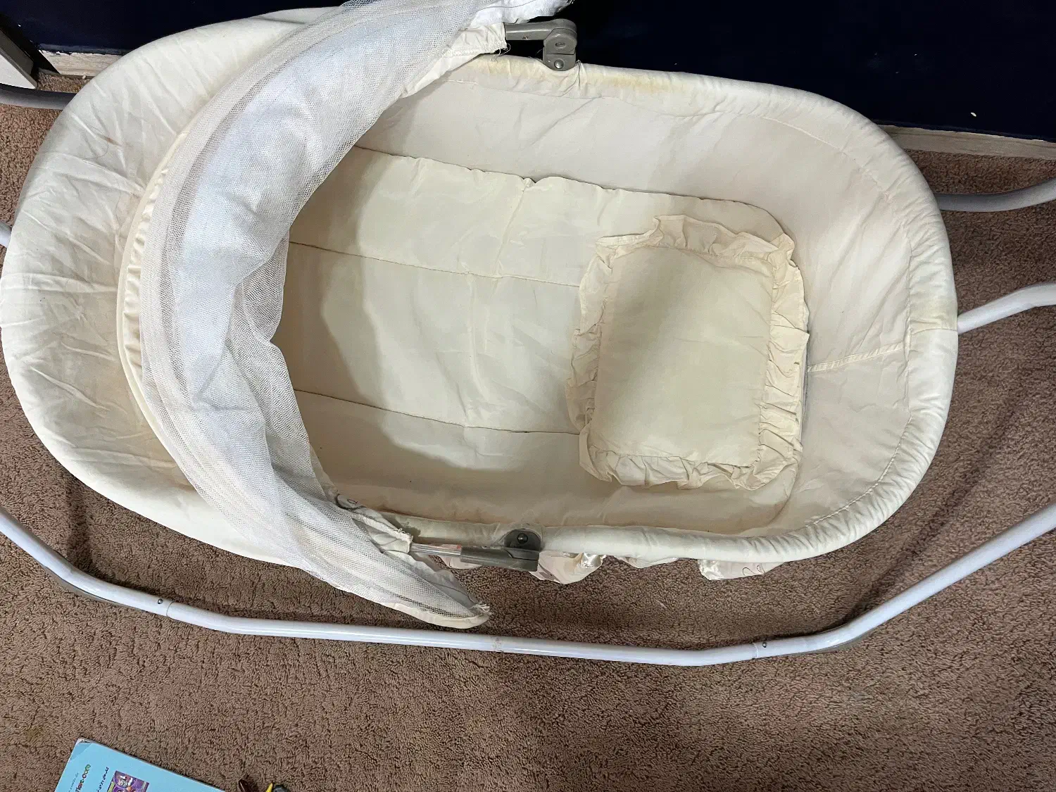 گهواره برقی|اسباب و اثاث بچه|فریدون‌کنار, |دیوار