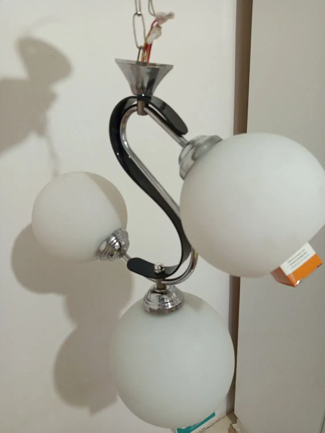 لوستر آویز|لوستر و چراغ آویز|نیشابور, مازول|دیوار