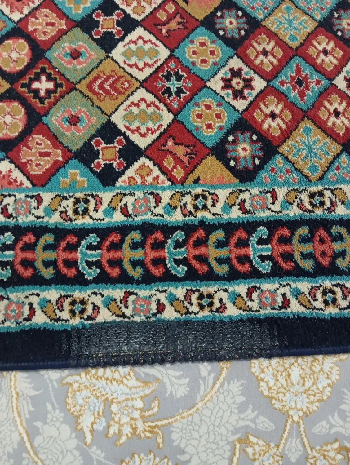 گلیم|گلیم، جاجیم، گبه|اسلام‌‌آباد غرب, |دیوار