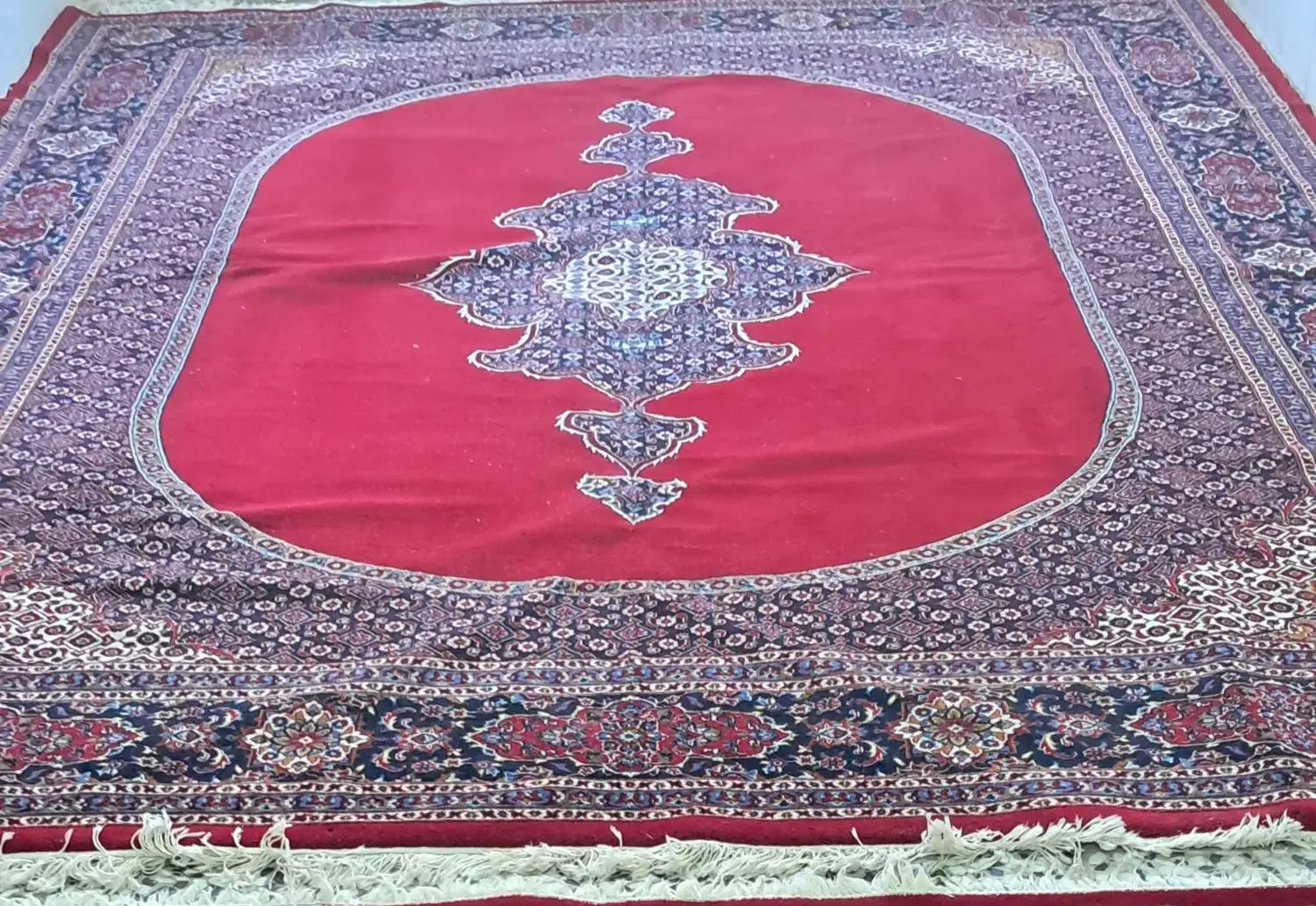 دو فرش ماشینی ۱۲ متری و یک فرش دستباف ۹ متری|فرش|خوانسار, |دیوار