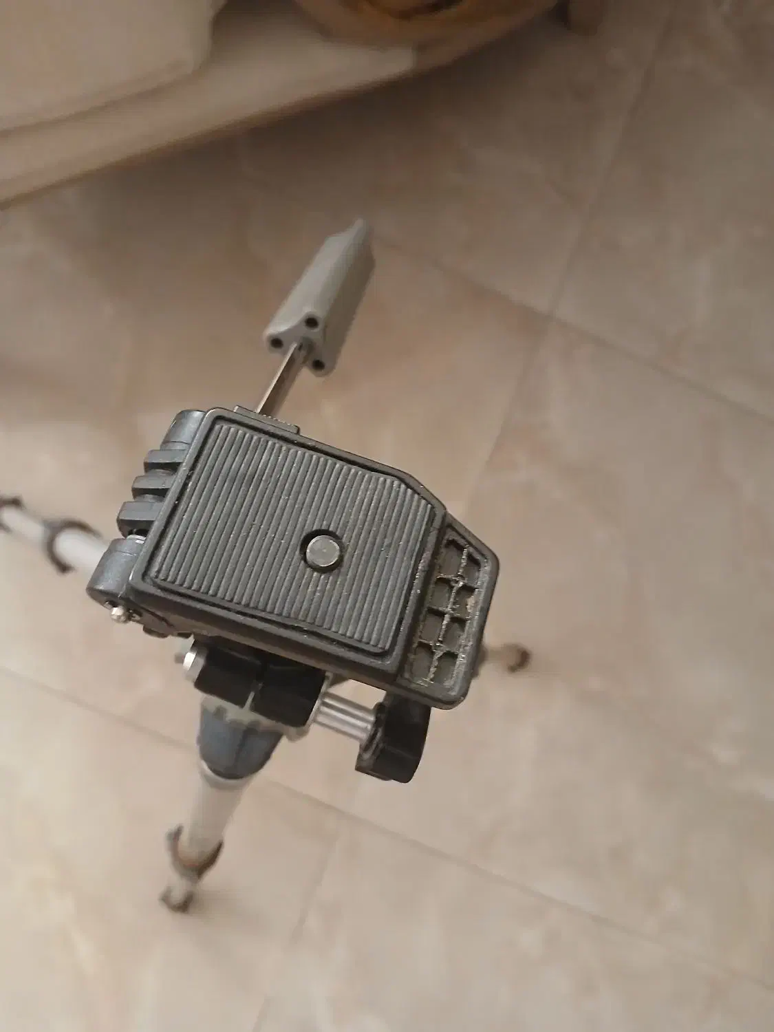 سه پایه دوربین|دوربین عکاسی و فیلم‌برداری|تهران, تهرانپارس شرقی|دیوار