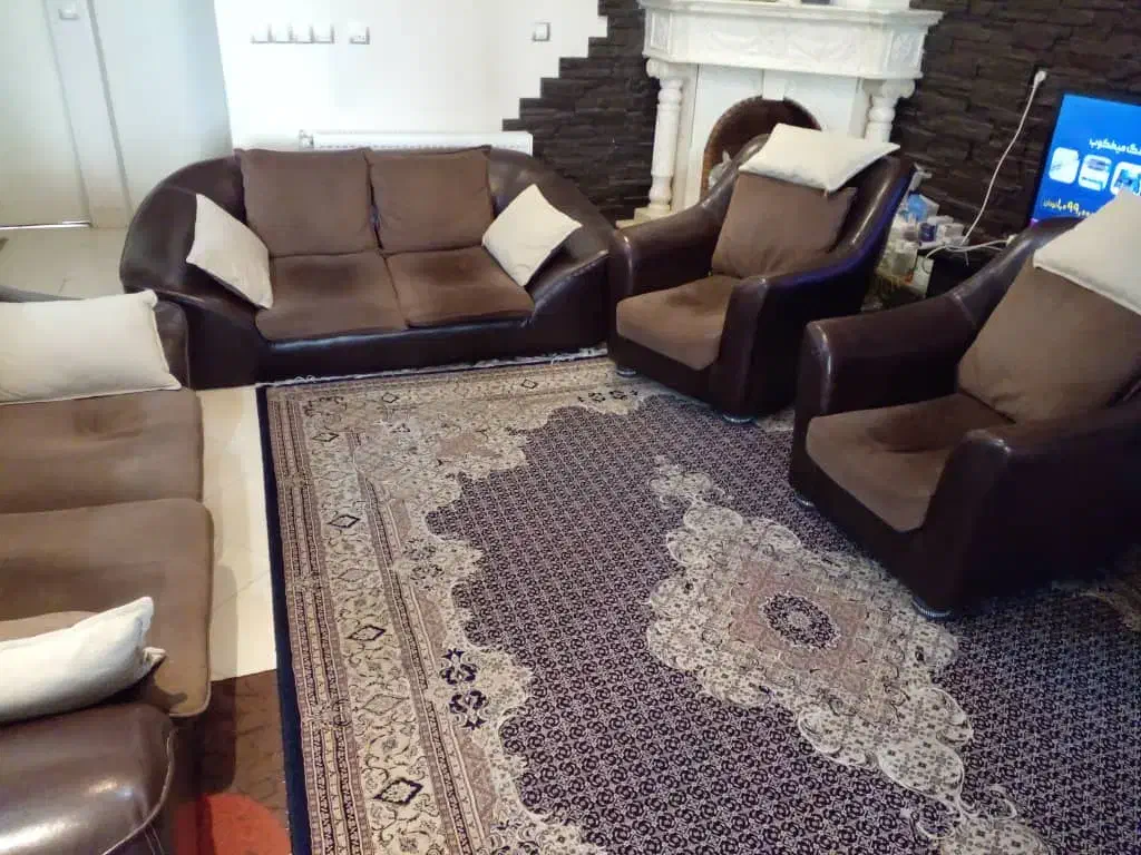 مبل هفت نفره راحتی|مبلمان خانگی و میز عسلی|کرج, شهرک جهان‌نما|دیوار