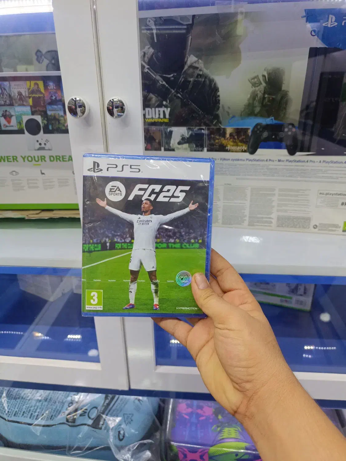 سی دی  فیفا25برای فایو|کنسول، بازی ویدئویی و آنلاین|اندیمشک, |دیوار