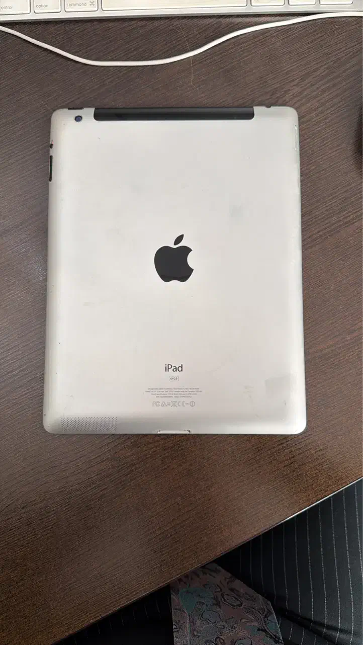 ایپد ۳ وای فای و سیمکارتخور رم ۶۴|تبلت|تهران, سنائی|دیوار