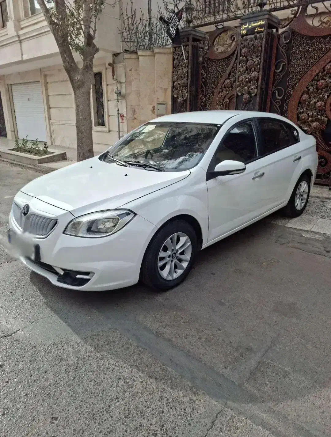 برلیانس ۳۳۰ صفر|خودرو سواری و وانت|زاهدان, |دیوار